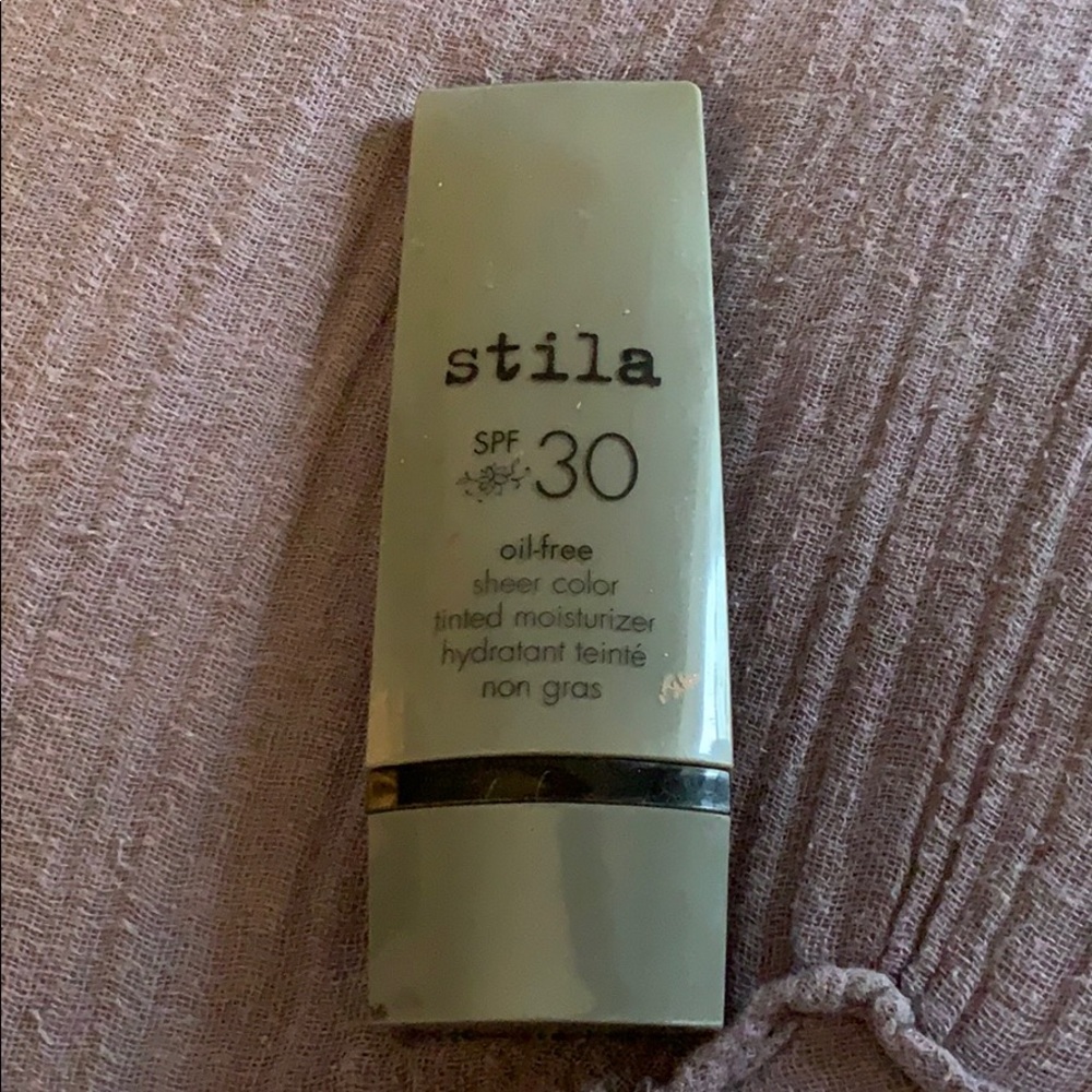 Stila Sheer Color Tinted Moisturizer